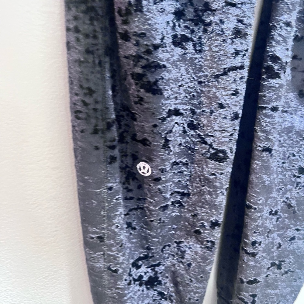 lululemon athletica Black ready to crush Jogger Pants Sz 4 EUC - Picture 8 of 9